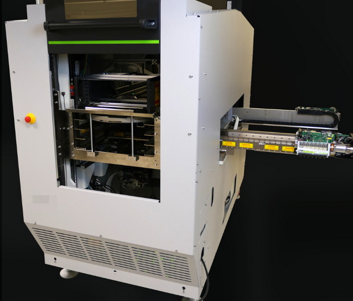 Tape And Tray Feeder Differences