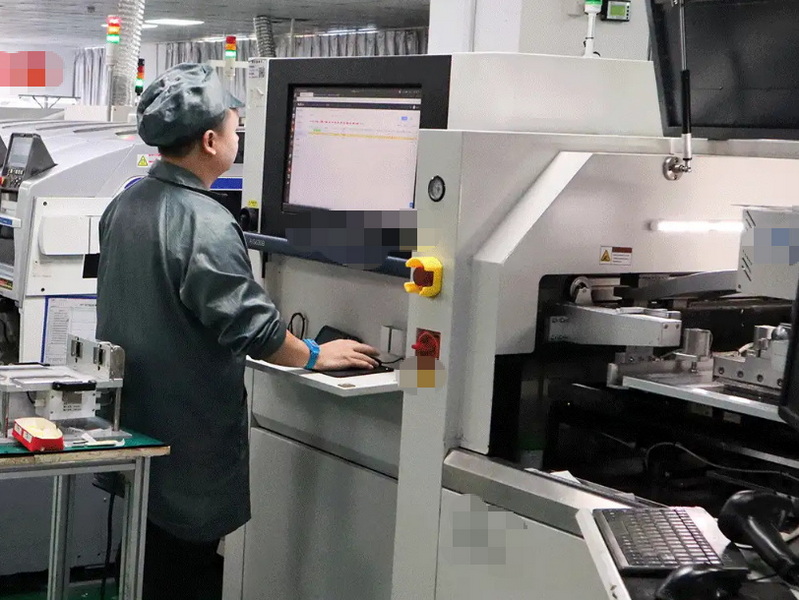 Become SMT Machine Operator